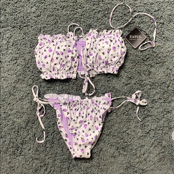 BRAND NEW FLORAL BIKINI - Picture 3 of 5